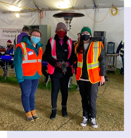 3 volunteers for covid vaccinations